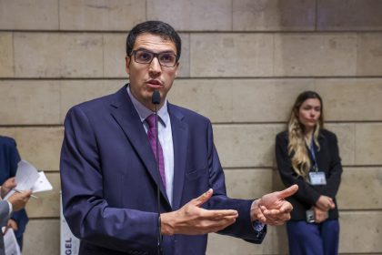 ‘Vai ter hombridade?’: líder do PL repercute prisão de Salvino Oliveira (PSD) e desafia Paes a se pronunciar