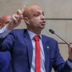 ‘Vergonha’: líder do governo Paes sai em defesa de Salvino Oliveira e mantém ofensiva a Cláudio Castro