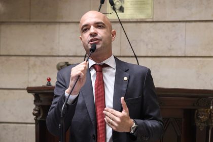 Base de Paes repercute ataque ao aliado João Pires e líder da Câmara do Rio afirma que 'torce' para ter sido assalto