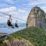 Tirolesa ligaria o Morro da Urca ao Pão de Açúcar; obra foi suspensa por decisão judicial