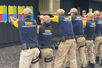 Agentes da Força Municipal em treinamento