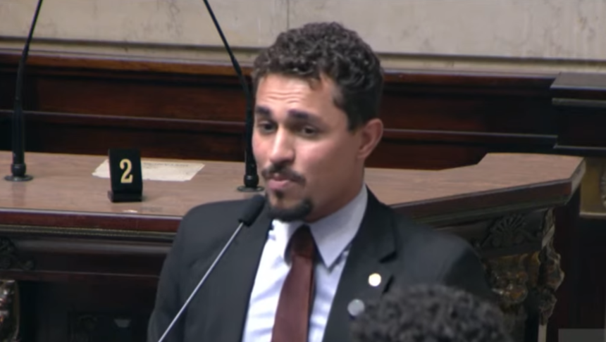 Salvino Oliveira fala pela primeira vez na Câmara do Rio desde a sua prisão: 'minha inocência será provada'