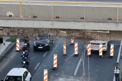Viaduto atingido em colisão na Via Dutra
