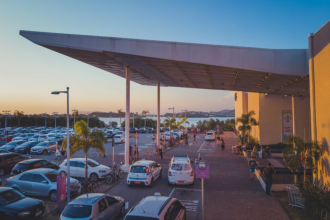 Estacionamento do shopping Park Lagos, em Cabo Frio, onde Justiça do Rio vetou shows