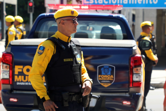 Agentes da Força Municipal em atuação no Rio