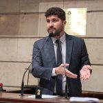 William Siri assume liderança do PSOL na Câmara do Rio, no lugar de Thais Ferreira