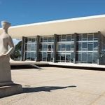 O destaque do miniistro Cristiano Zanin, do Supremo Tribunal Federal, fez o debate sobre a eleição no Rio voltar à estaca zero