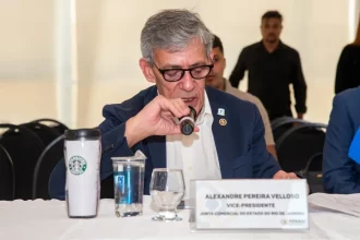 Alexandre Velloso, então vice-presidente da junta comercial, assume presidência da Jucerja