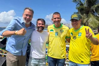 Douglas Ruas, Márcio Canella e Jorge Canella estiveram no ato do PL