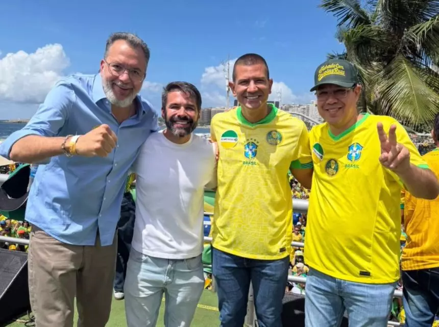 Douglas Ruas, Márcio Canella e Jorge Canella estiveram no ato do PL