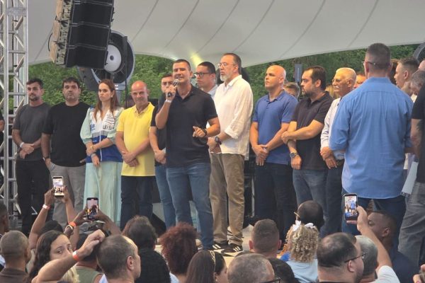 Inauguração de parque em São Gonçalo é o primeiro palanque da pré-candidatura de Douglas Ruas ao governo do estado