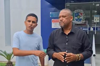 Os vereadores de Maricá Hadesh, do PT (à esquerda), e Chiquinho, do PL