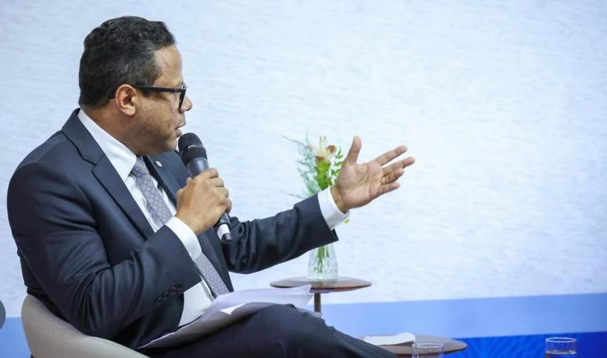 O presidente estadual do Republicanos, deputado federal Luís Carlos Gomes