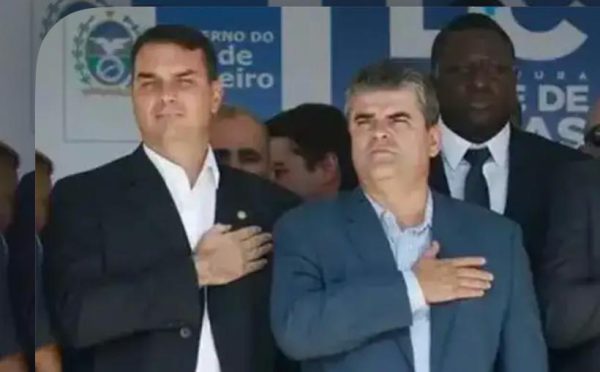 O presidente estadual do MDB, Washington Reis, e o senador Flávio Bolsonaro