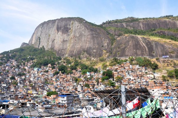 PAC Rocinha: CAU/RJ quer debater projeto que promete transformar a mobilidade, a infraestrutura e a urbanização da comunidade