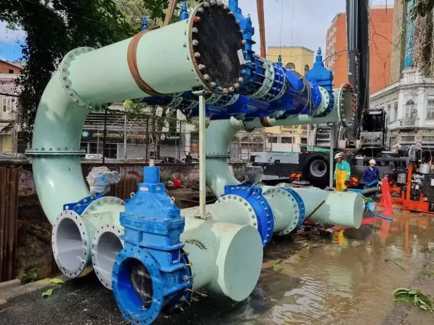 Booster, equipamento da Águas do Rio essencial para que a água chegue com força constante aos reservatórios e edifícios, será instalado depois da desapropriação