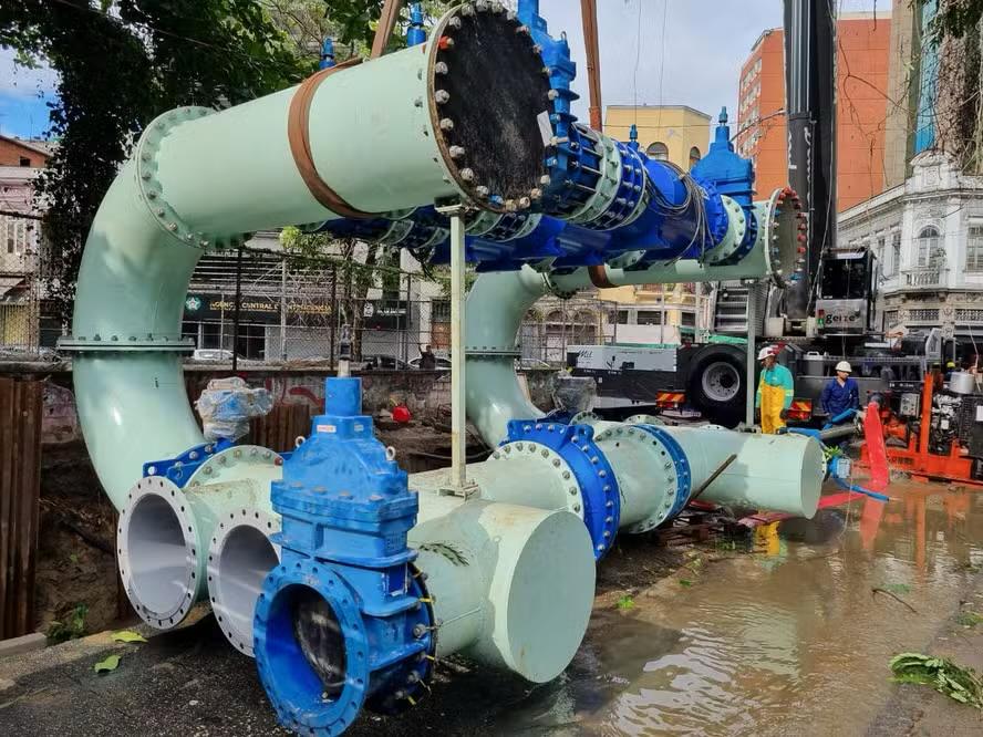 Booster, equipamento da Águas do Rio essencial para que a água chegue com força constante aos reservatórios e edifícios, será instalado depois da desapropriação