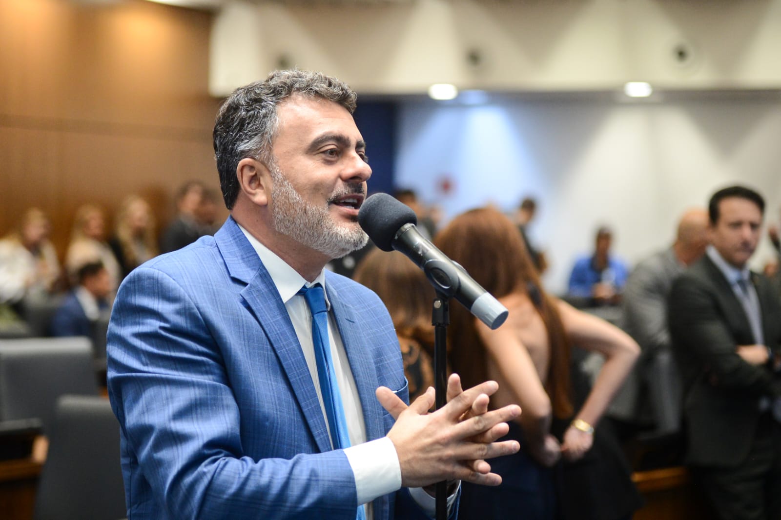 Deputado apresenta projetos voltados à luta em defesa das mulheres 60 Deputado apresenta projetos voltados à luta em defesa das mulheres