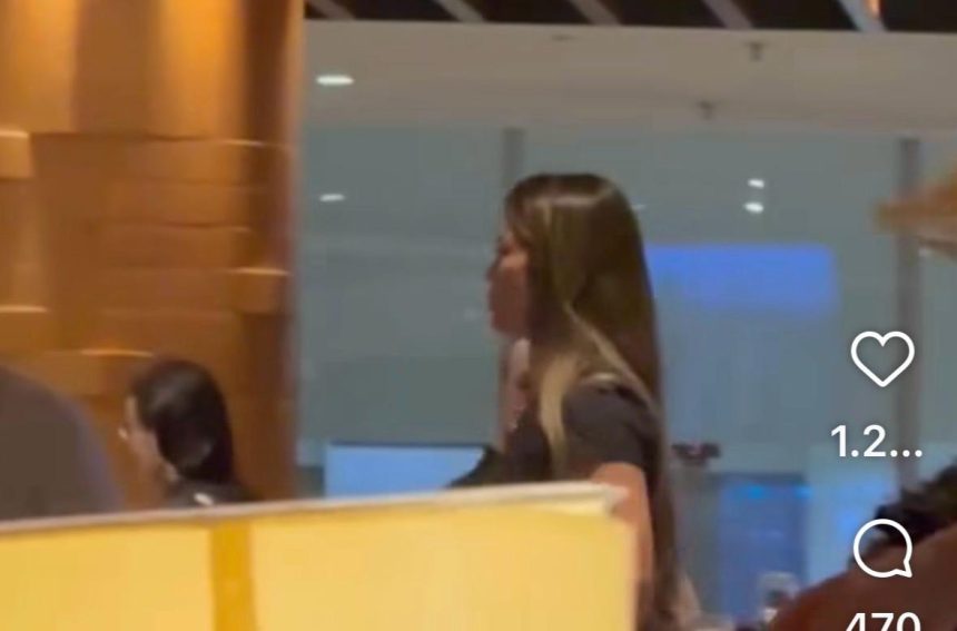 A primeira-dama Analine Castro no aeroporto, em imagem divulgada pelo ex-governador Anthony Garotinho