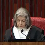 Presidente do TSE, Cármen Lúcia marcou para 24 de março a retomada do julgamento do caso Ceperj, que já tem dois votos pela cassação do governador Cláudio Castro.