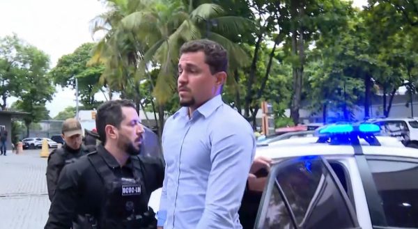 Vereador Salvino Oliveira é preso em operação contra o Comando Vermelho no Rio 48 Vereador Salvino Oliveira