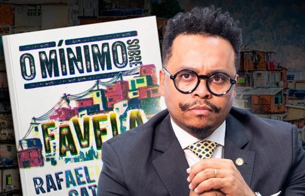 Vereador Rafael Satiê lança livro que questiona a romantização das favelas do Rio