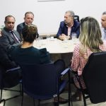 Carlos Lupi, a senadora Leila Barros (DF) e os deputados Max Lemos (RJ), Félix Mendonça (BA) e André Figueiredo (CE) recebem Luiza Brunet em Brasília