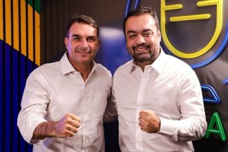 O senador Flávio Bolsonaro e o governador Cláudio Castro