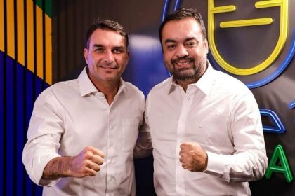 O senador Flávio Bolsonaro e o governador Cláudio Castro