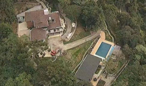 A casa do presidente afastado da Assembleia, Rodrigo Bacellar (União), em Teresópolis