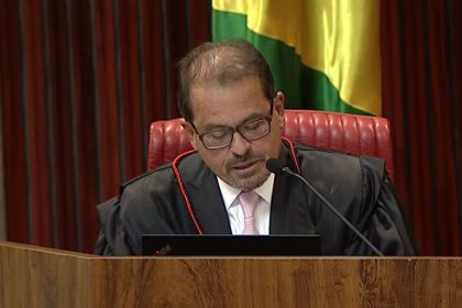 O ministro Floriano de Azevedo Marques, do Tribunal Superior Eleitoral, na votação do caso Ceperj contra Castro