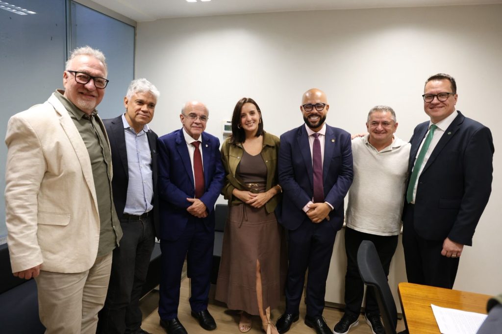 Deputado federal pelo Rio, Bandeira de Mello deixa o PSB e se filia ao PV 62 WhatsApp Image 2026 03 25 at 19.05.09