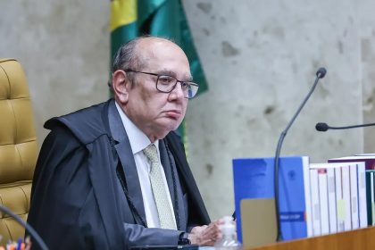 O ministro Gilmar Mendes, durante sessão do Supremo Tribunal Federal, em Brasília. Moraes