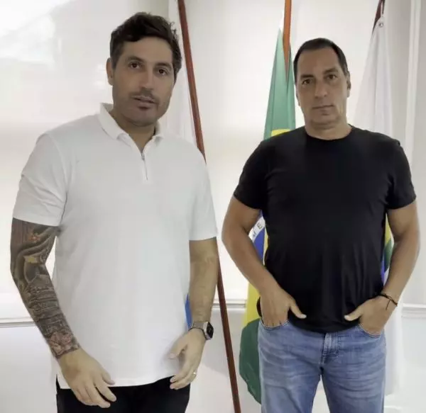Ex-jogador Edmundo, ídolo do Vasco, se filia ao PSDB-RJ