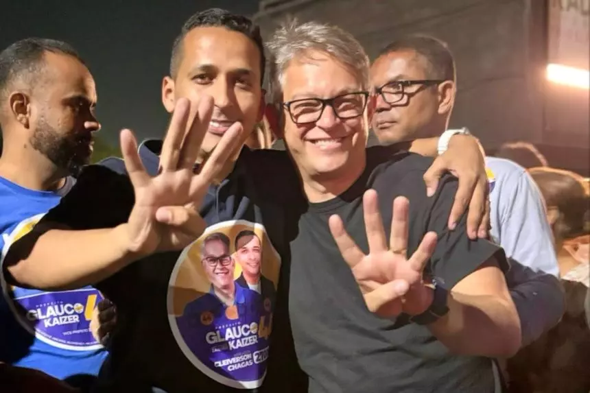 Cleiverson Chagas e Glauco Kaizer, prefeito de Queimados