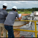 Técnicos da Agenersa acompanham estrutura de saneamento no estado; agência aprovou R$ 2,4 bilhões em investimentos para sistemas de coleta de esgoto.