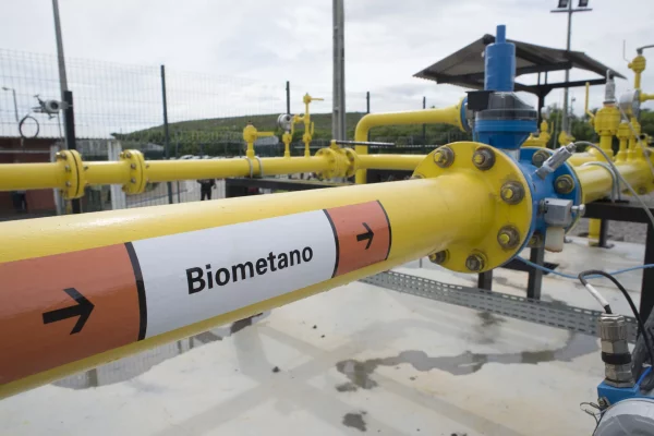 Tubulação de biometano, biogás que a Naturgy quer usar no Rio