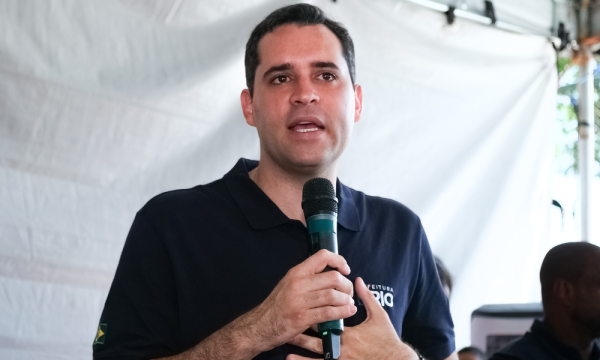 Eduardo Cavaliere , prefeito que decertou o ponto facultativo