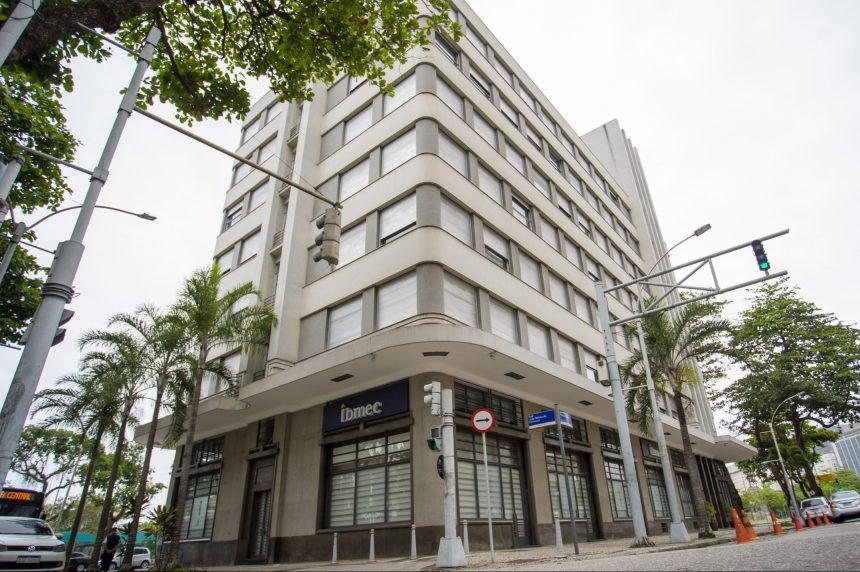 Prédio Ibmec agora é Faculdade Rede D'or