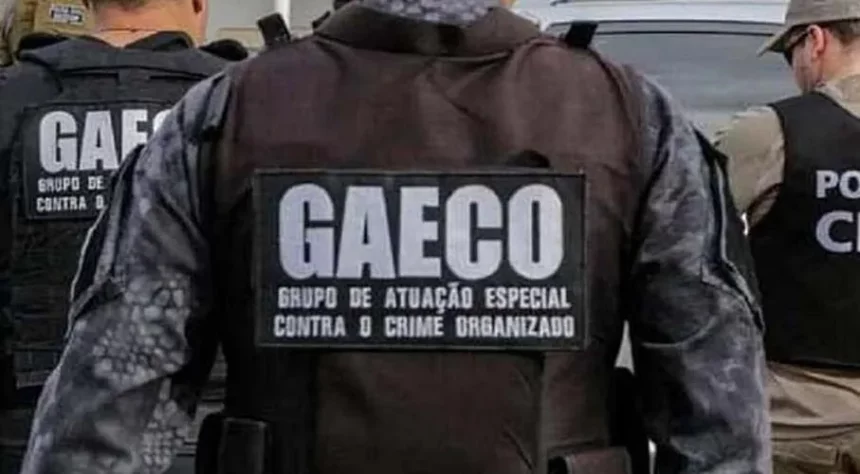 Agentes do Gaeco/MPRJ em operação contra golpe da falha no Pix