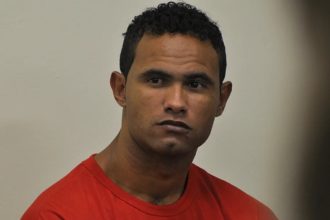 goleiro bruno foragido