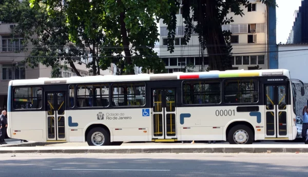 Prefeitura do Rio atualiza linhas de ônibus com integração ao metrô; confira a lista