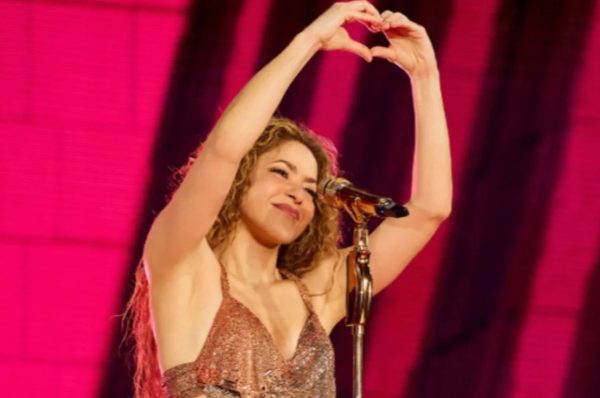 Todo Mundo no Rio: show de Shakira em Copacabana faz busca por voos para os aeroportos cariocas crescerem 66%