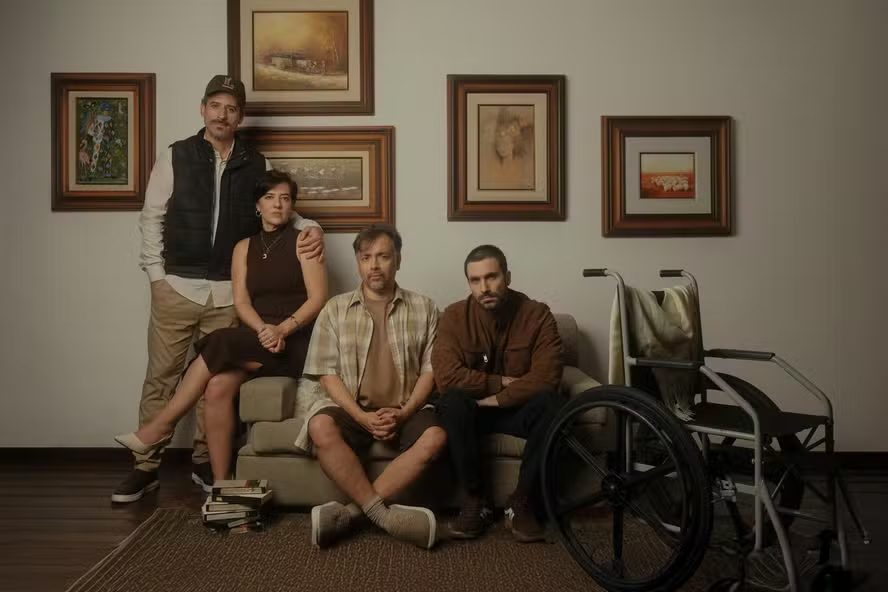 Bora lá: fim de semana no Rio tem Péricles e Ferrugem juntos, exposições e teatro 65 teatro formigueiro