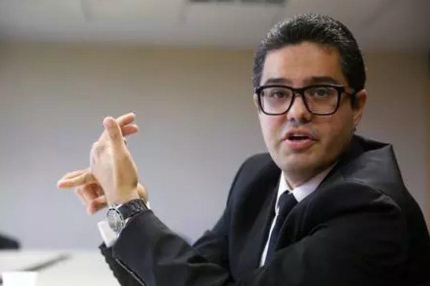 vitor travancas governo estado