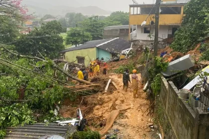 Couto sanciona lei que destina quase R$ 30 milhões da Alerj a 17 municípios afetados pelas chuvas