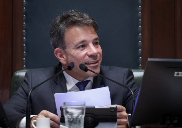 Presidente da Câmara do Rio e três vereadores do PSD viajam aos EUA a convite da Polícia de Nova York