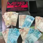 Dinheiro em espécie apreendido na casa de agentes da Polícia Militar investigados pelo MPRJ