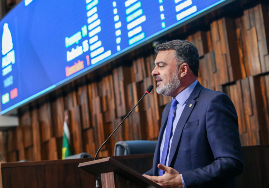 Vitor Júnior (PDT), deputado que retirou candidatura à presidência da Alerj. Douglas Ruas (PL) foi eleito.