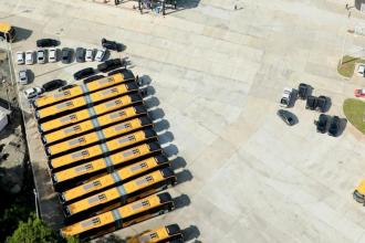 Linhas do BRT no Terminal BRT Metropolitano Pedro Fernandes, em Irajá; projeto da prefeitura é de houvesse integração com ônibus intermunicipais da Baixada